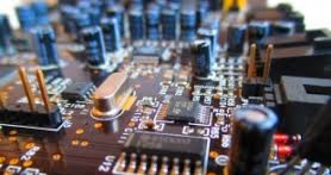 In Mạch Rogers Cao Tần Là Gì? Bảng Mạch Rogers Giá Bao Nhiêu? Giải Thích Chi Tiết Cho Kỹ Sư & Doanh Nghiệp Điện Tử